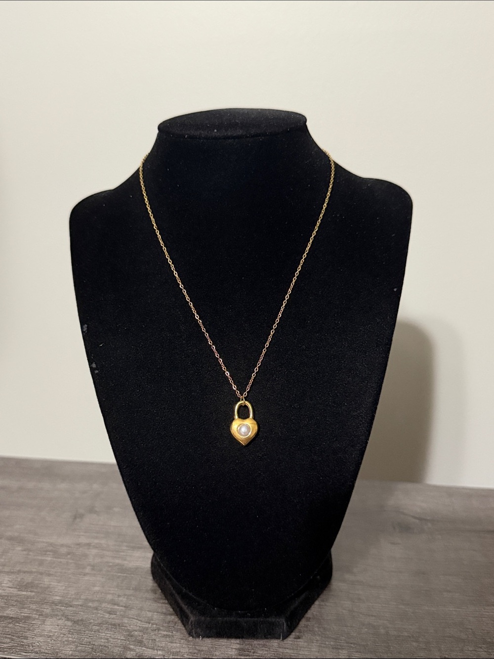 Pearl Heart Lock Pendant Necklace